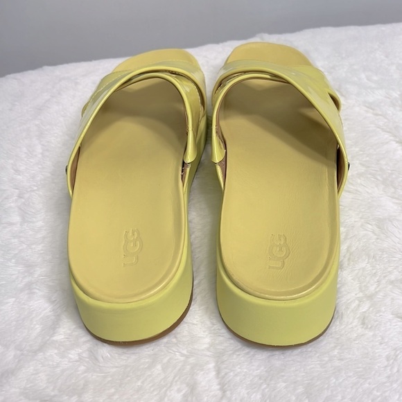 Ugg Emily Platform Slide Sandal size 6 - Picture 4 of 11